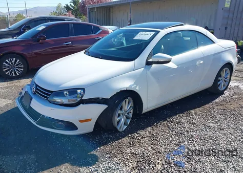 2013 Volkswagen Eos Komfort z USA, uszkodzony, nr VIN WVWBW8AH0DV008005